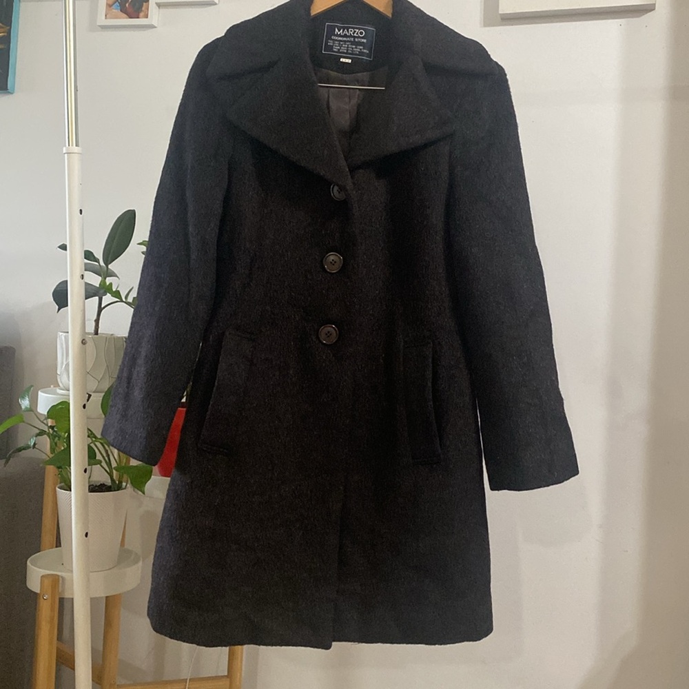 MARZO WOMEN’S MEDIUM SIZE TO SMALL, BROWN COAT.